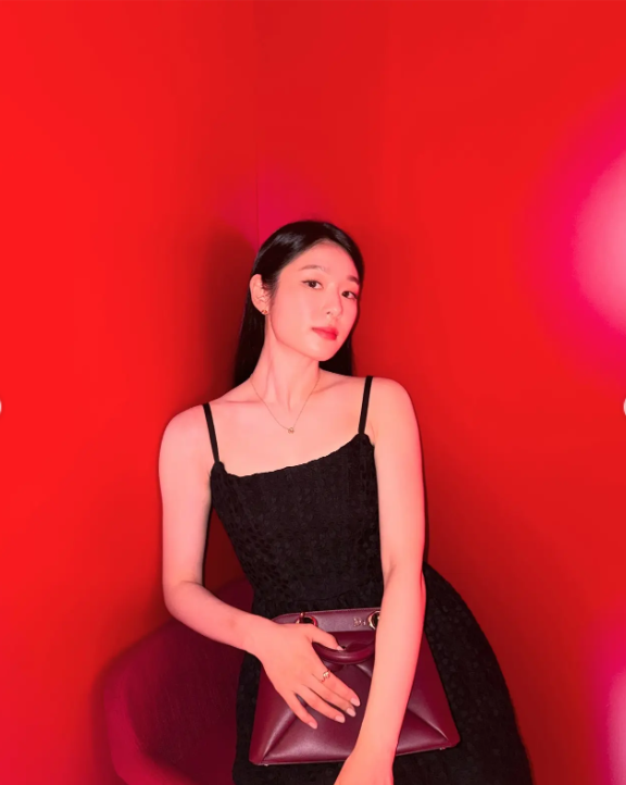 "누군지 못 알아볼 정도" 김연아 근황에 日도 술렁…은퇴 12년 지났는데 여전한 인기, '얼굴 달라졌다' 반응까지