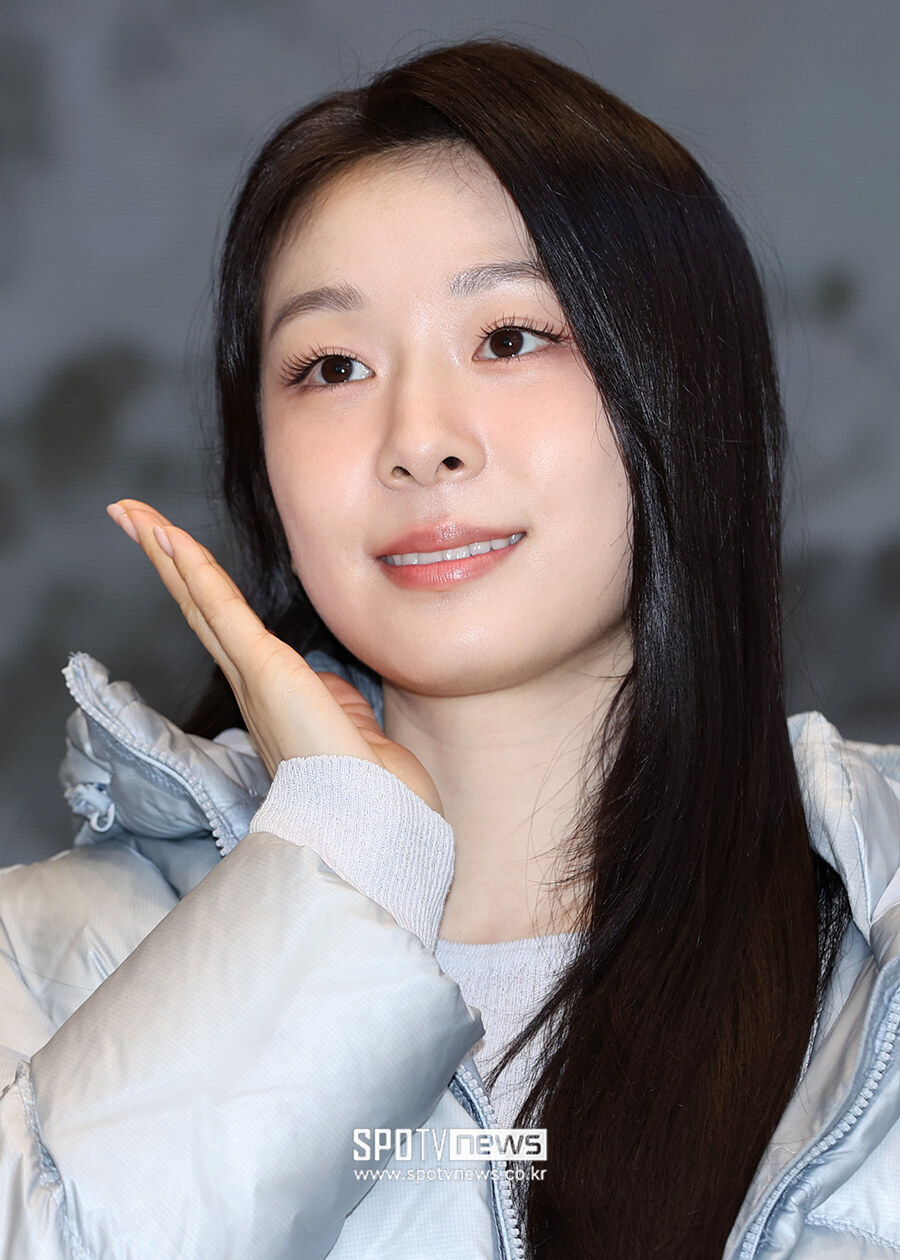 [포토S] 김연아, '잡티 하나 없는 피부'