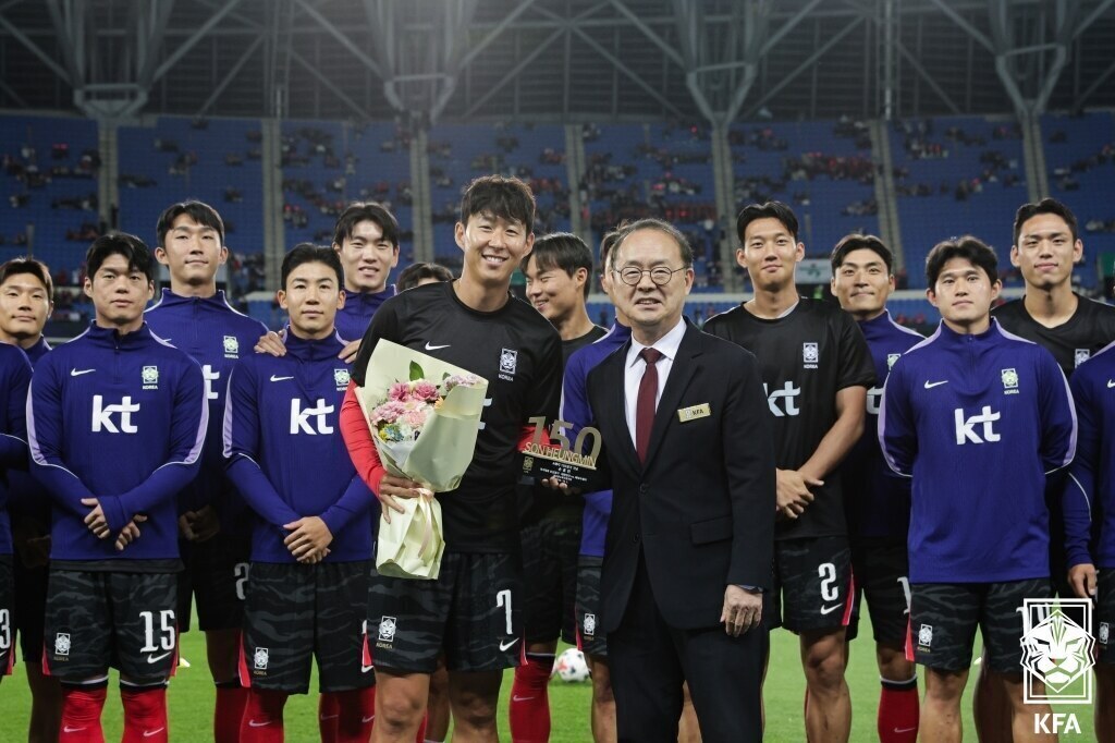▲ 중국과 일본 언론까지 손흥민 호칭 논란을 비중 있게 다뤘다. 선수단 내부의 갈등이 실제로 어느 수준에 이르렀는지 국내에서도 대표팀을 향한 시선도 싸늘해지고 있다. ⓒ 대한축구협회
