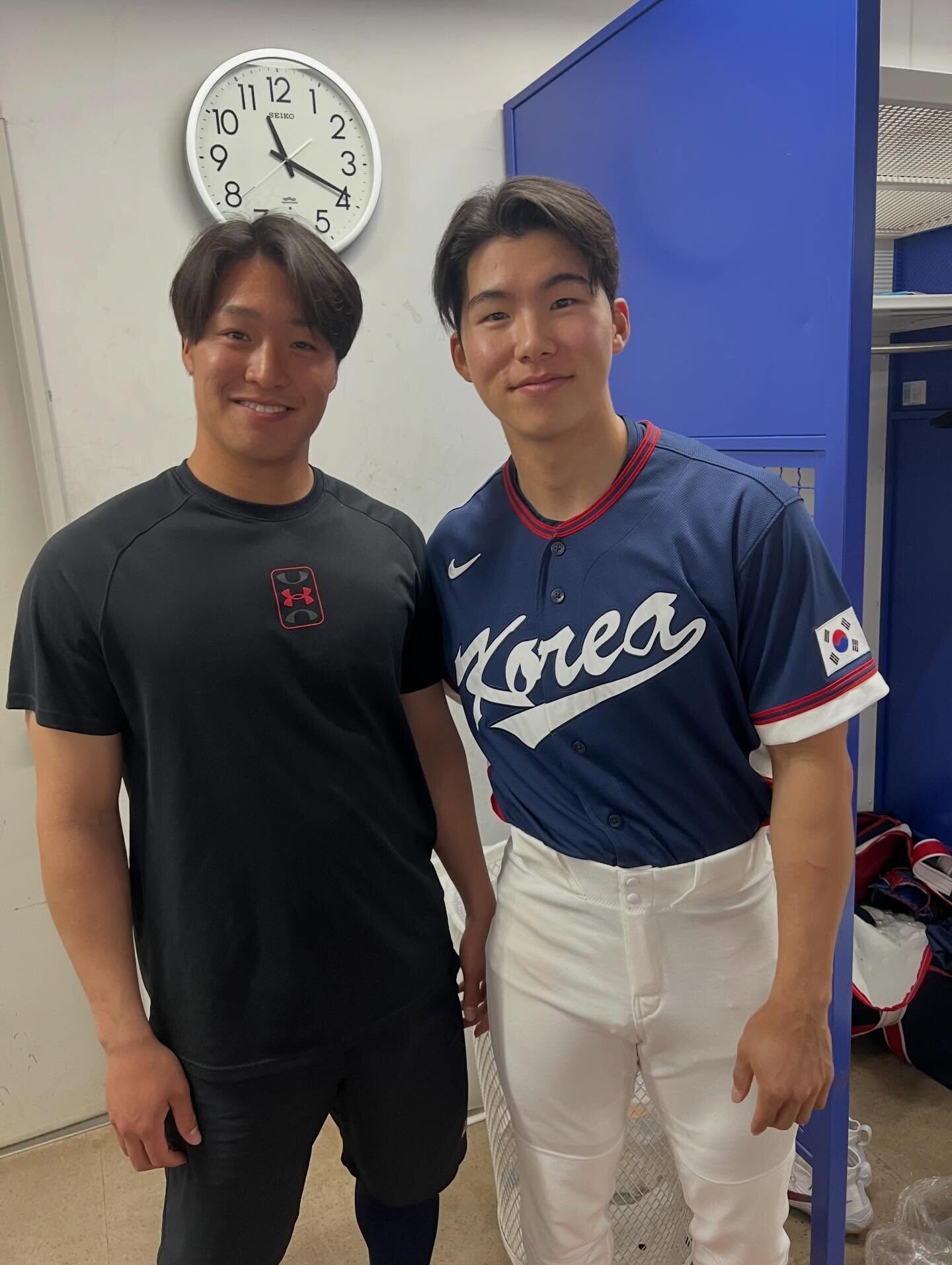 ▲ 3월 열린 월드베이스볼클래식(WBC)을 앞두고 서포트 멤버로 한국 대표팀을 도왔던 이시이 코키와 김혜성. ⓒ이시이 코키 SNS