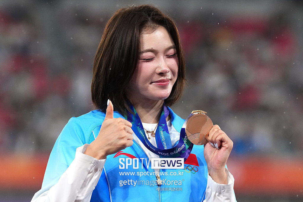 화장한다고, 말 세게 한다고 욕먹었다… 중국 육상 여신, 자신감 넘치는 한마디에 또 시끌 “내가 왜 겸손해야 하나”