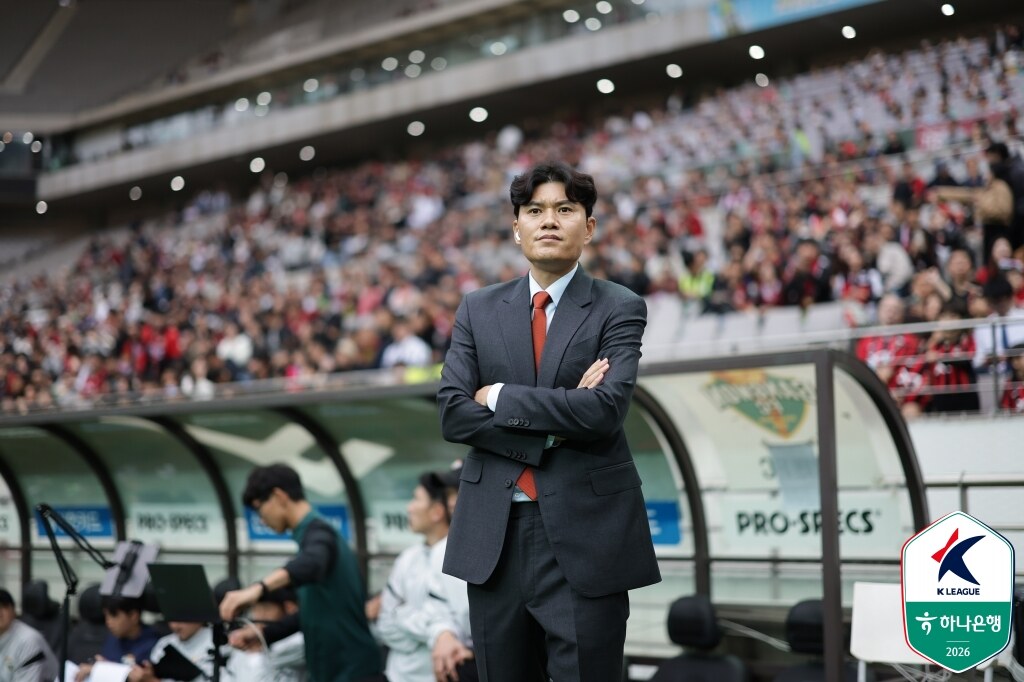 [SPO 현장] 강원 정경호 감독, 서울에 "K리그 우승 축하"...그러나 부상자에 한숨 "모재현, 황문기 부상 아쉬워"