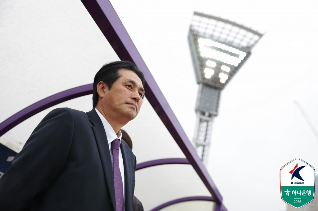 "선수들이 안양다움을 잘 유지했다" 떨어진 동기 부여에도 전북 몰아붙인 안양...유병훈 감독은 극찬 [SPO 현장]