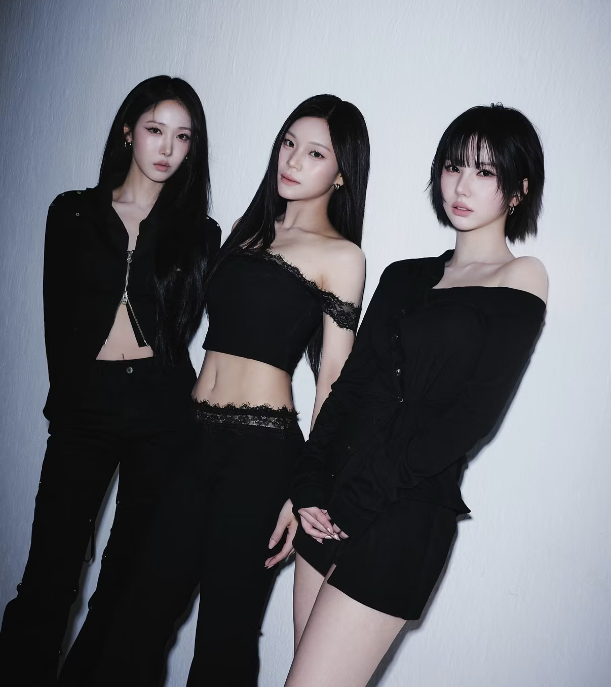 여자친구도, 비비지도 못 쓴다…은하·신비·엄지로 새 SNS 개설