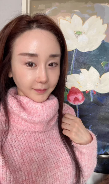 '18세 연하와 이혼' 함소원, 8평 원룸서 딸과 사는 근황 "비좁지만 지출 줄이려고"