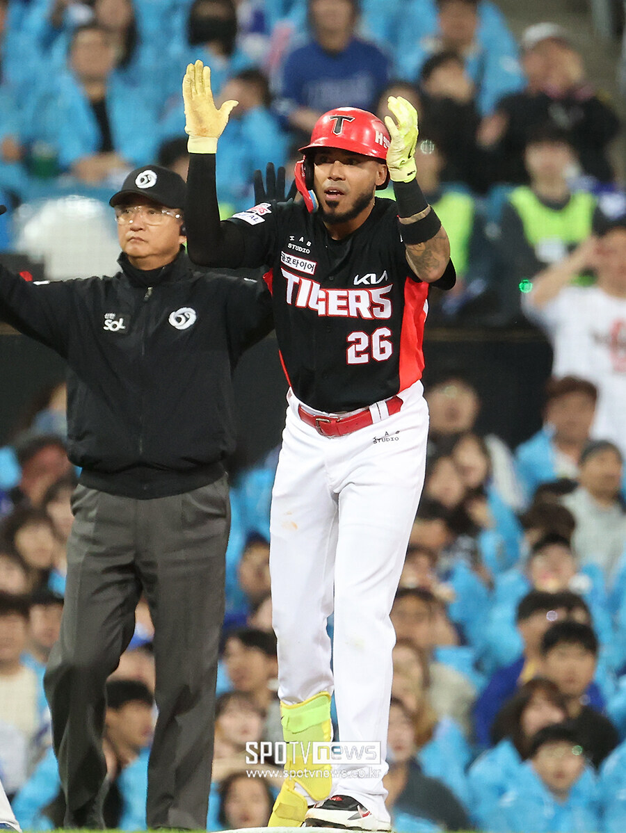 [포토S] 카스트로, '앞서가자!'