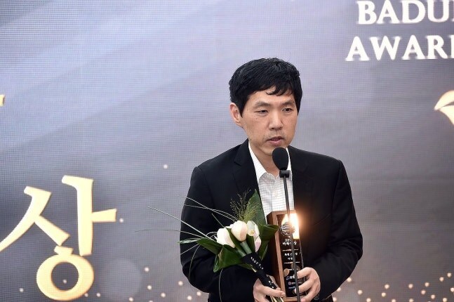 우직한 기풍, 우아한 성취…'돌부처' 2000승 쌓다