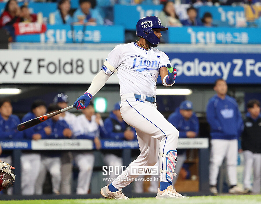 [포토S] 땅볼 날리는 디아즈