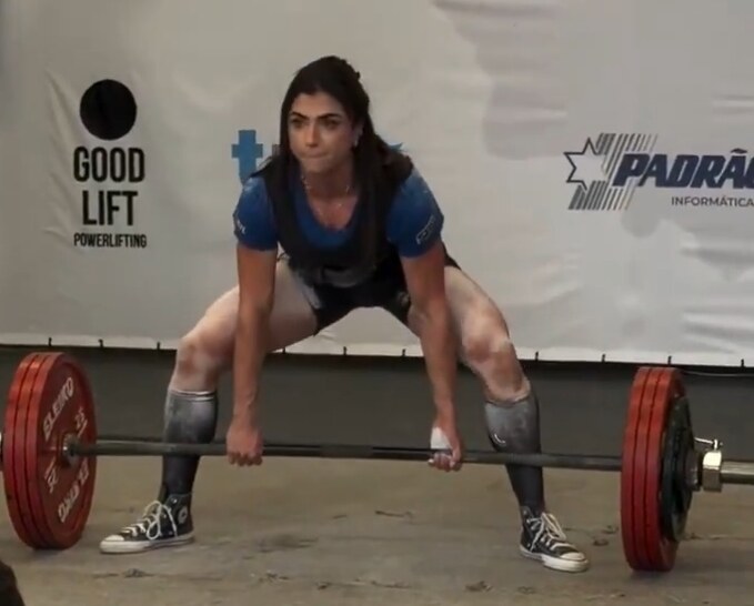 '돌발 사고' 192.5kg 역기 들다가 소변 샜다…女 선수 굴욕? 오히려 당당하게 대처, "모든 일 통제할 수 없어" 영상 직접 공개까지