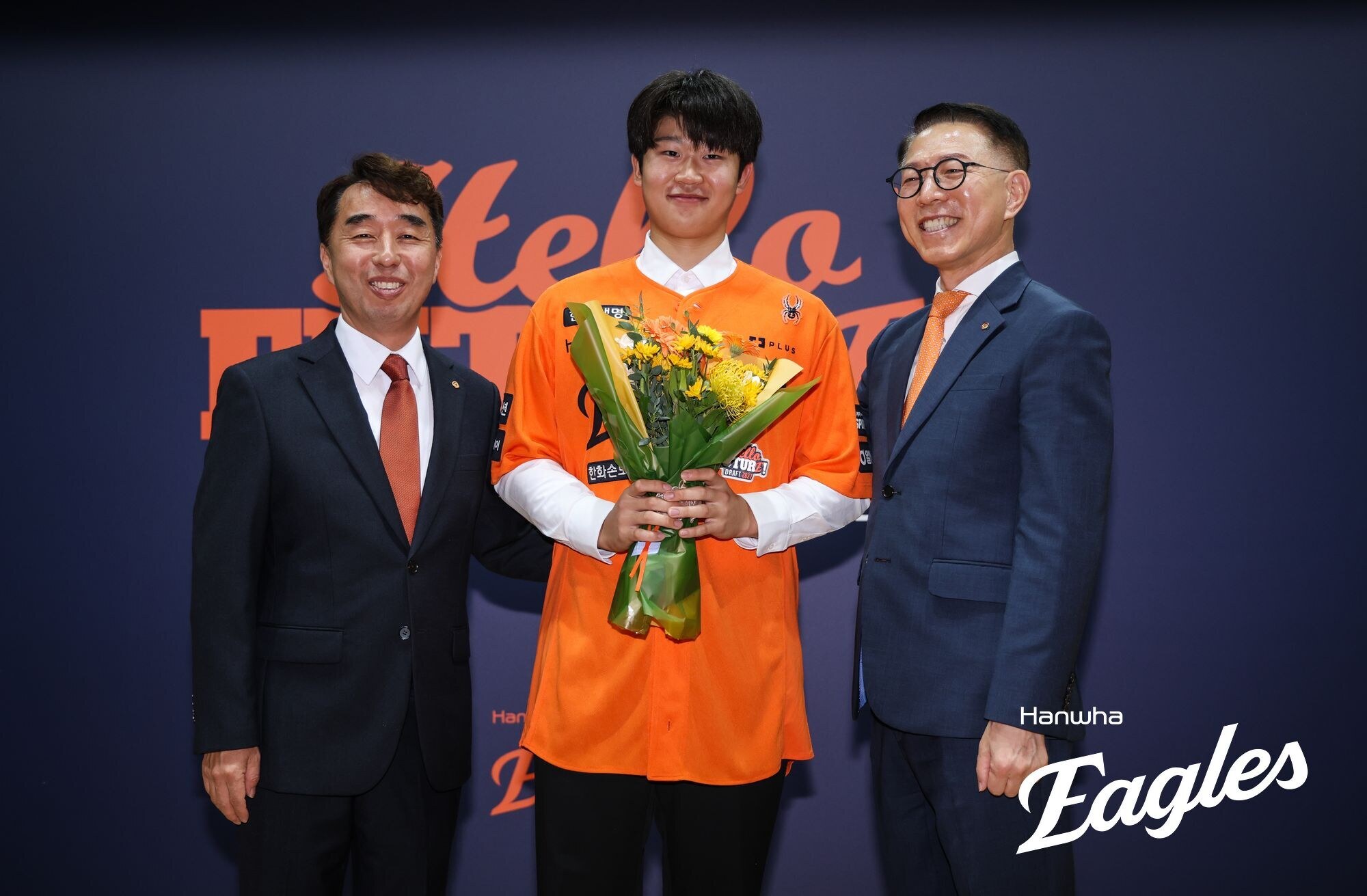 '무쇠팔의 유산' 최동원 야구교실 출신 2명 프로행 결실, 한화-키움서 뛴다