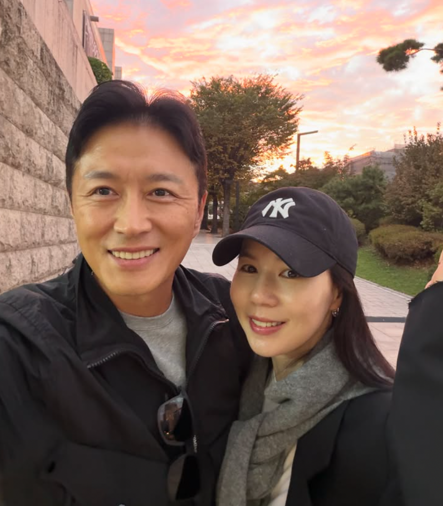 진태현, 결혼 12년차에도 여전한 '사랑꾼'…"♥박시은, 처음처럼 사랑해"