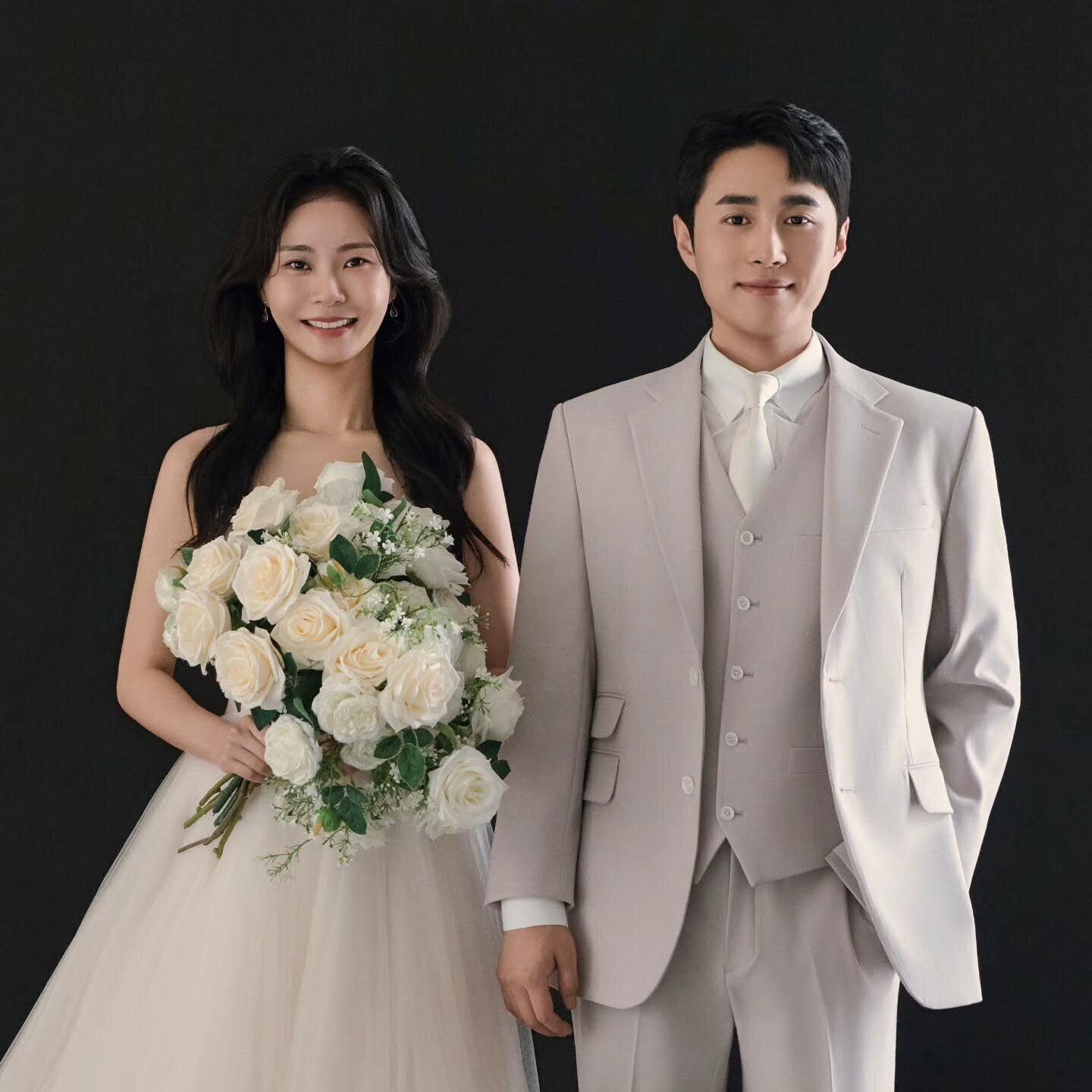 "'나솔' 역사상 가장 충격적"…25기 남사친 순자♥영수, 웨딩화보 공개