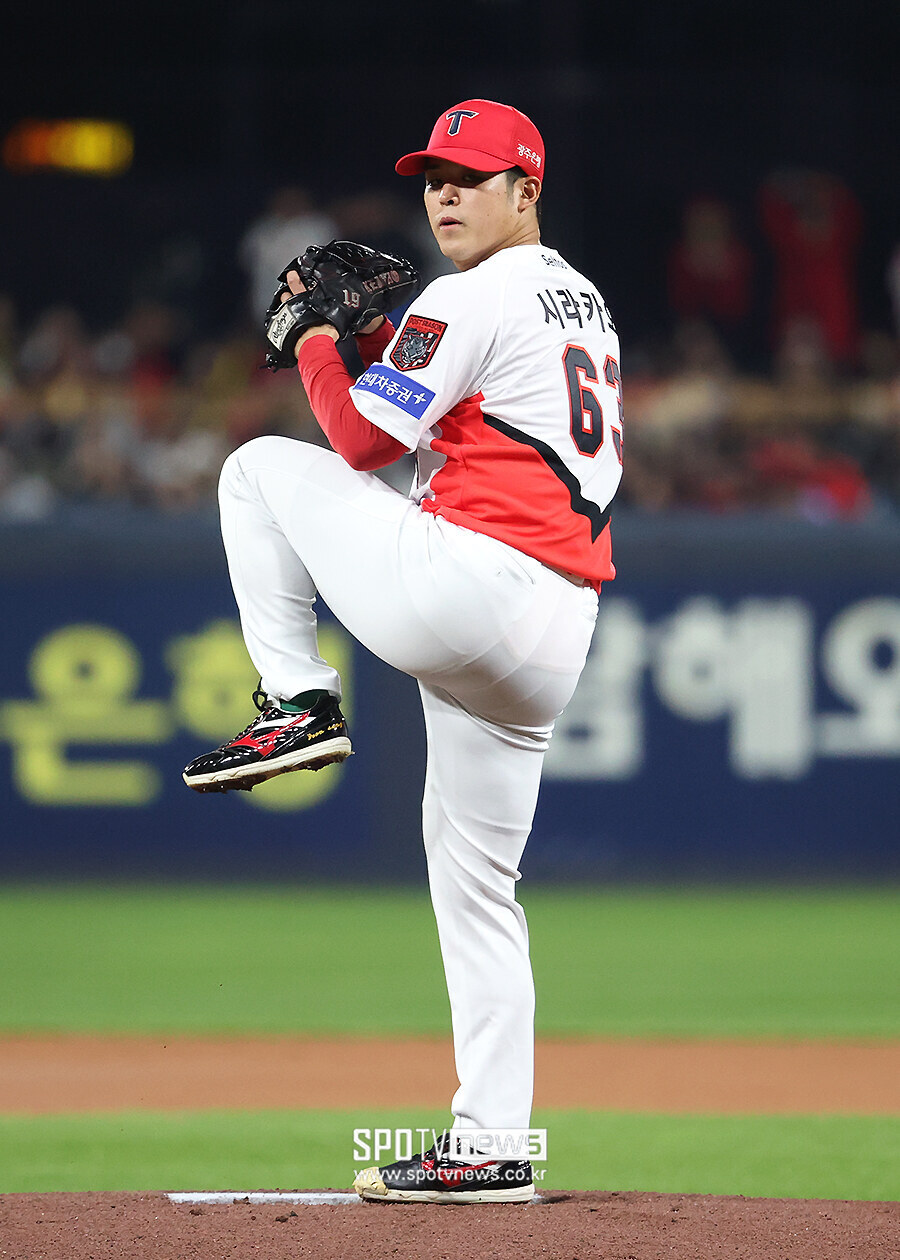 [포토S] 시라카와, '힘찬 키킹'