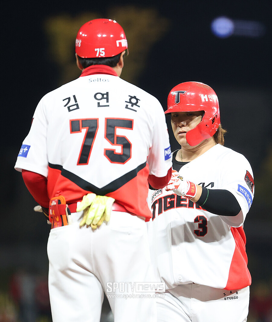 [포토S] 김선빈, '찬스 만든다'