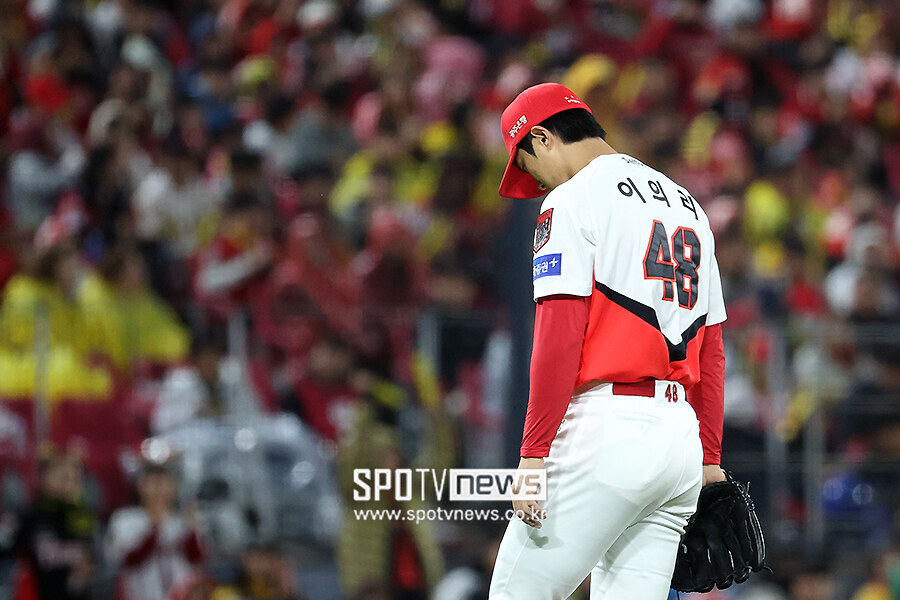 [포토S] 고개 떨군 이의리