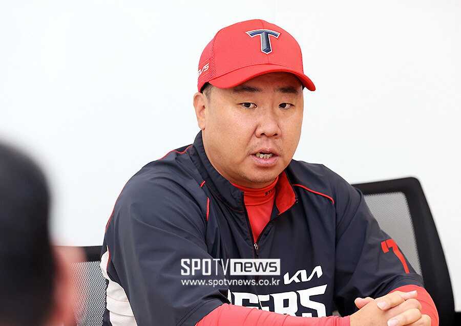 ▲ 이범호 감독은 4차전 선발로 제임스 네일을 예고하면서 테이블세터진에 대해서는 데이터적으로 충분히 고려하고 확률 높은 야구를 하기 위해 노력하겠다고 밝혔다 ⓒ곽혜미 기자